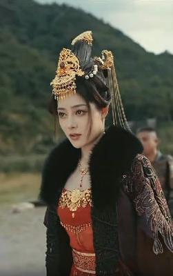 黑帮大佬的365天第一部完整版中文翻译